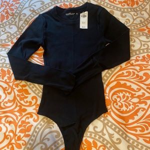 NWT XS Women’s Abercrombie Long Sleeve Ribbed Bodysuit